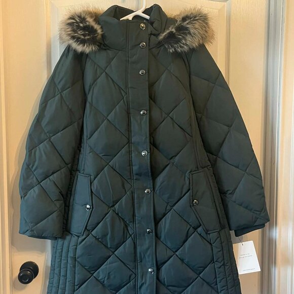 London Fog Faux Fur Trim Hooded Down Fill Coat in Dark Green Color size Large - Picture 6 of 10